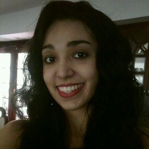 Meet your Posher, Selena